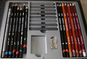 lapis derwent - Melhores marcas de lápis para desenho preto e branco - Top 5